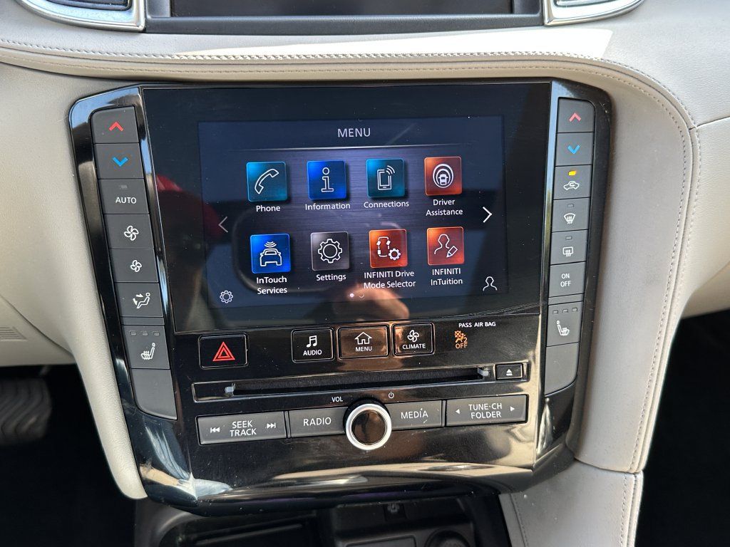 Used 2023 INFINITI QX50 Luxe FWD image 17