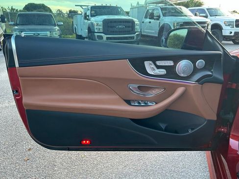 Used 2018 Mercedes-Benz E 400 Coupe image 32
