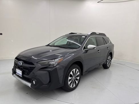 Certified 2023 Subaru Outback Touring AWD/4WD image 2