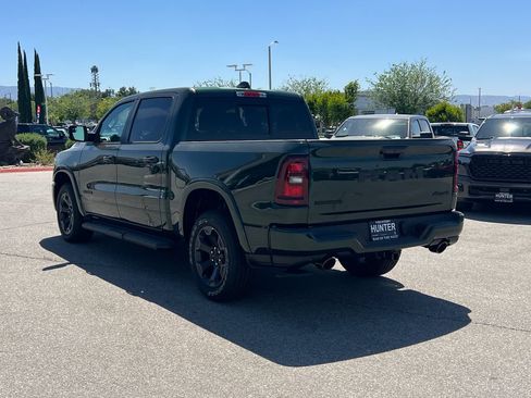 New 2026 RAM 1500 4x4 Crew Cab image 4