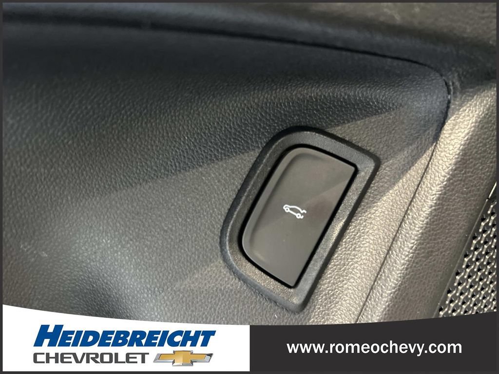 Used 2024 Chevrolet Blazer EV LT AWD/4WD image 31