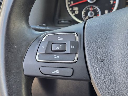 Used 2016 Volkswagen Tiguan S FWD image 23