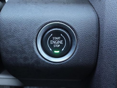 Used 2025 GMC Acadia Denali image 20