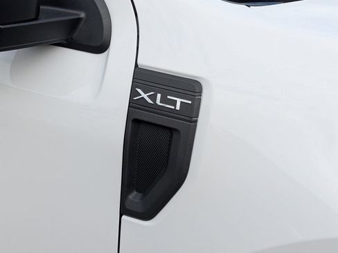 New 2026 Ford Maverick XLT AWD/4WD image 17