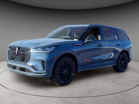 New 2026 Lincoln Aviator Reserve image 1