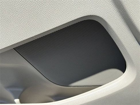 Used 2018 Ford Explorer Limited image 25