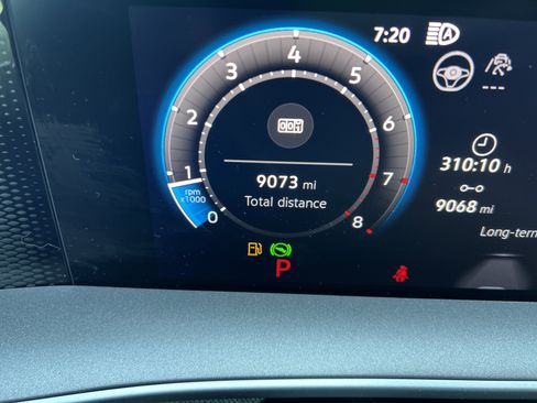Certified 2025 Volkswagen Tiguan S FWD image 20