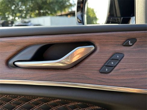 Used 2025 Jeep Grand Cherokee Summit w/ Adv Protech Group IV image 35