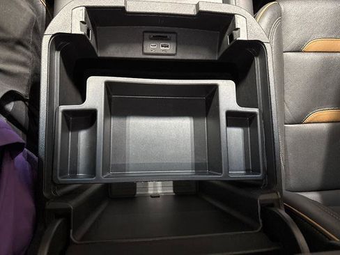 Used 2021 GMC Yukon XL AT4 AWD/4WD image 14