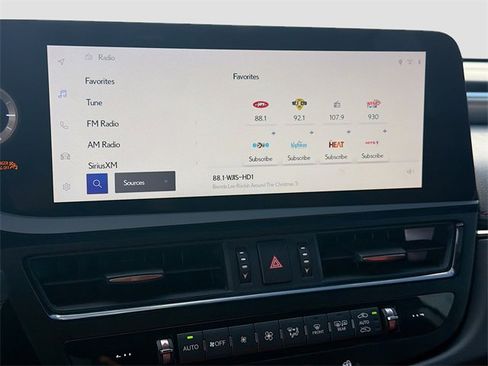 Used 2025 Lexus ES 350 F Sport image 32