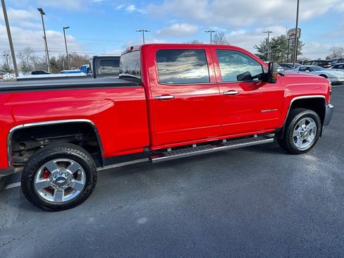 Used 2019 Chevrolet Silverado 2500 LT w/ LT Convenience Package image 8