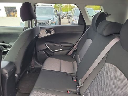 Used 2025 Kia Soul LX w/ LX Technology Package image 25