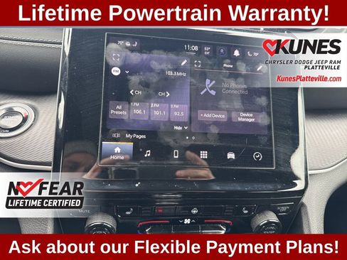 Used 2025 Jeep Grand Cherokee Altitude image 17