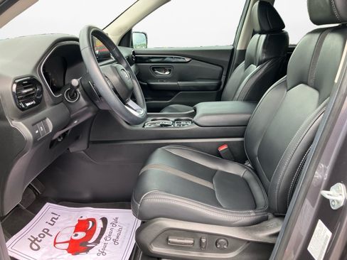 Certified 2025 Honda Pilot EX-L image 11