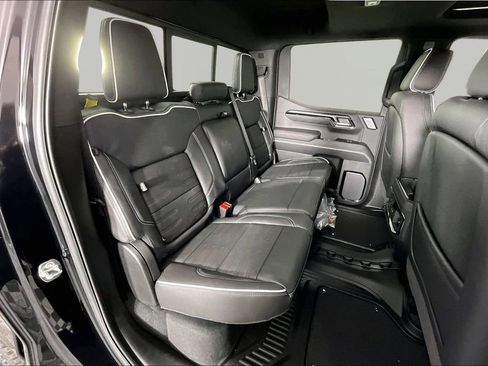New 2026 GMC Sierra 1500 AT4X AWD/4WD image 11