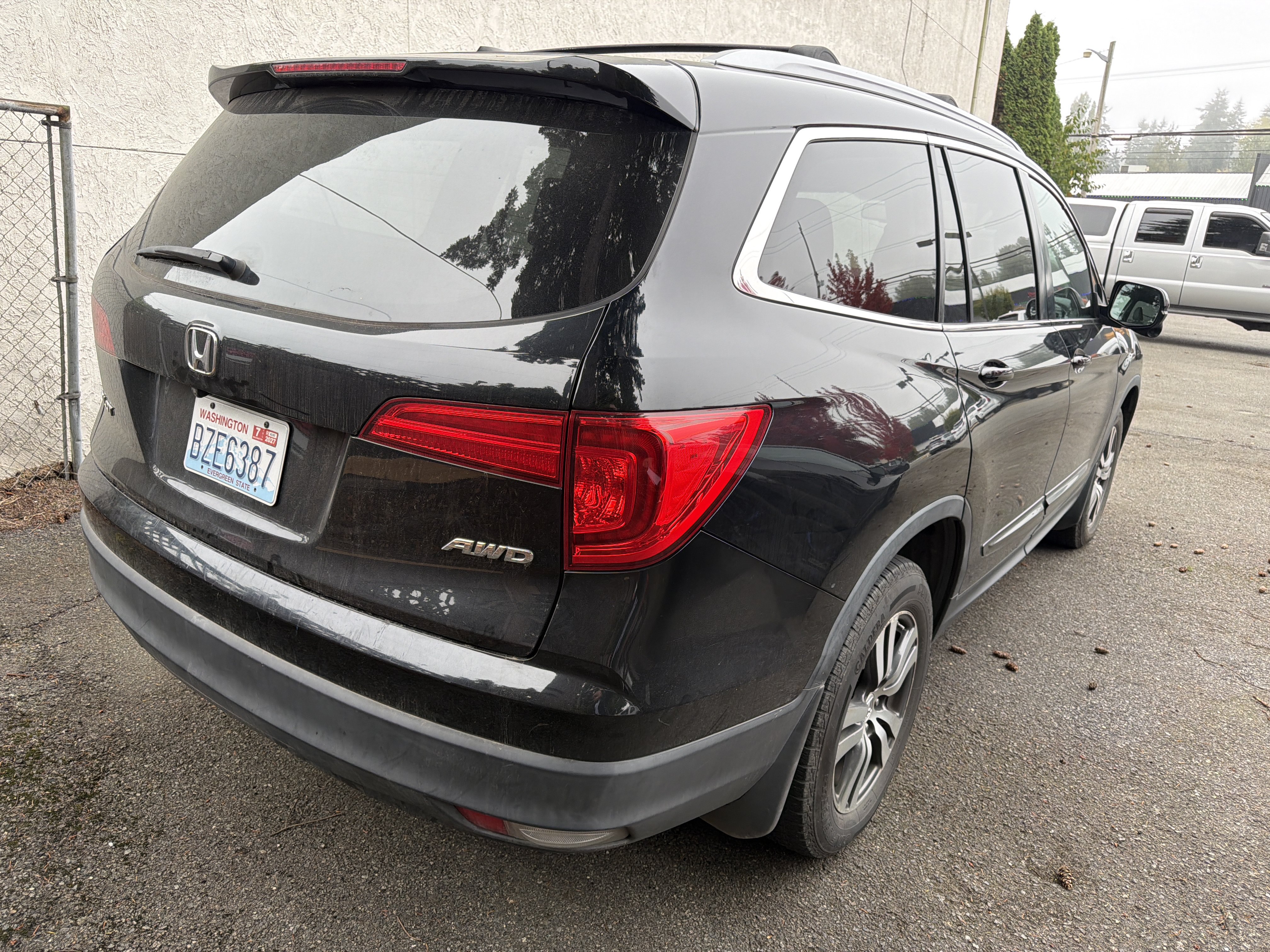 Used 2016 Honda Pilot EX-L image 3
