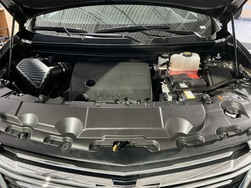 Used 2023 Chevrolet Traverse LT w/ LPO, Roadside Safety Package image 34