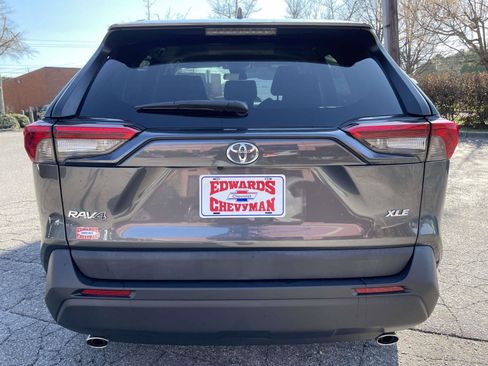 Used 2021 Toyota RAV4 XLE image 23