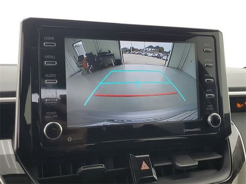 Used 2021 Toyota Corolla LE image 28