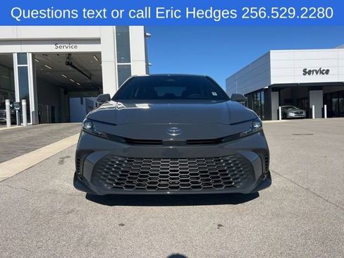 Used 2026 Toyota Camry SE image 2