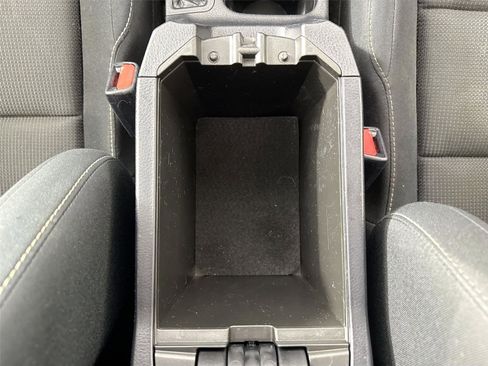 Used 2016 Toyota RAV4 XLE image 34