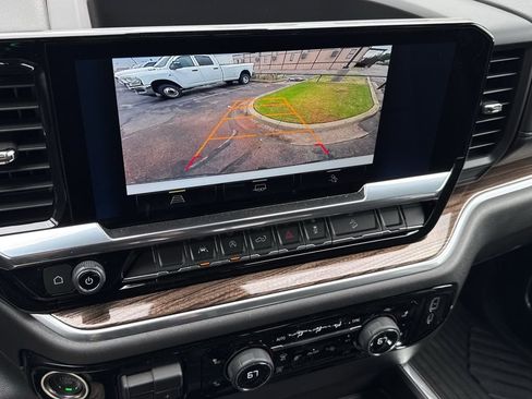 Used 2025 Chevrolet Silverado 1500 LT Trail Boss w/ Convenience Package II AWD/4WD image 12
