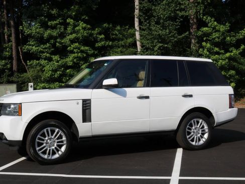Used 2011 Land Rover Range Rover HSE AWD/4WD image 10