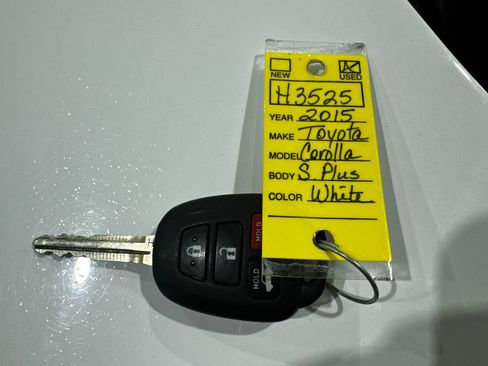 Used 2015 Toyota Corolla S image 41