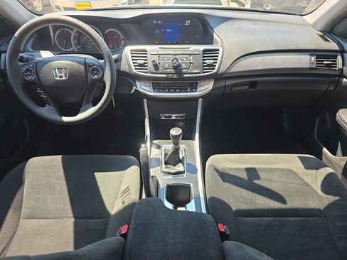 Used 2013 Honda Accord LX image 24