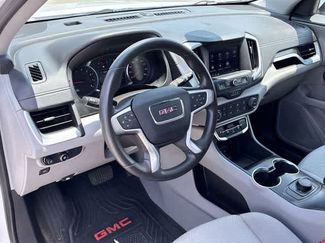 Used 2024 GMC Terrain SLE FWD video 2