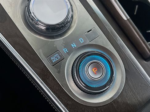 Used 2024 Genesis GV80 3.5T image 25