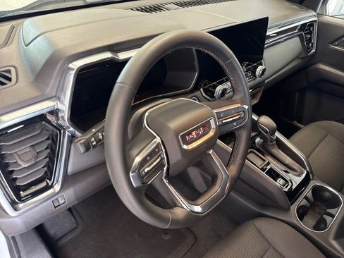 Used 2024 GMC Canyon Elevation w/ Convenience Package RWD image 17