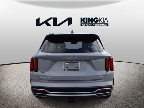 Certified 2023 Kia Sorento SX image 4