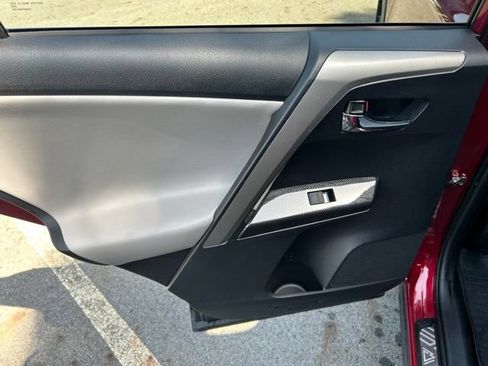 Used 2018 Toyota RAV4 Adventure AWD/4WD image 22