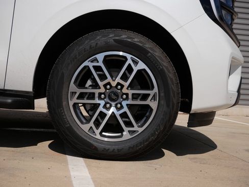 New 2026 Ford Expedition Max Active AWD/4WD image 7