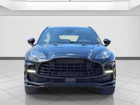 Used 2025 Aston Martin DBX 707 AWD/4WD image 11