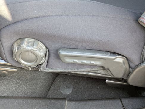 Used 2024 Jeep Gladiator Rubicon image 11