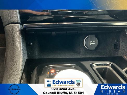 Used 2023 Chrysler 300 S RWD image 26