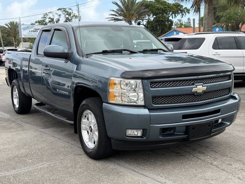 Used 2011 Chevrolet Silverado 1500 LT w/ All-Star Edition image 2