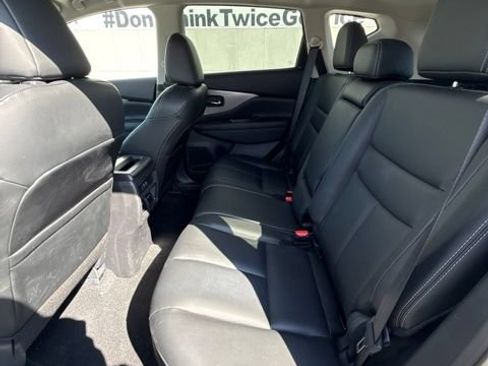 Used 2024 Nissan Murano SV AWD/4WD image 9