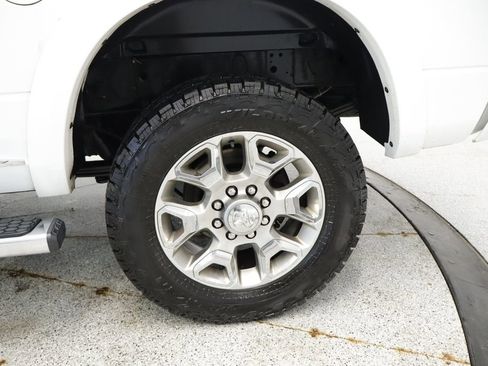 Used 2018 RAM 3500 Laramie Longhorn AWD/4WD image 15