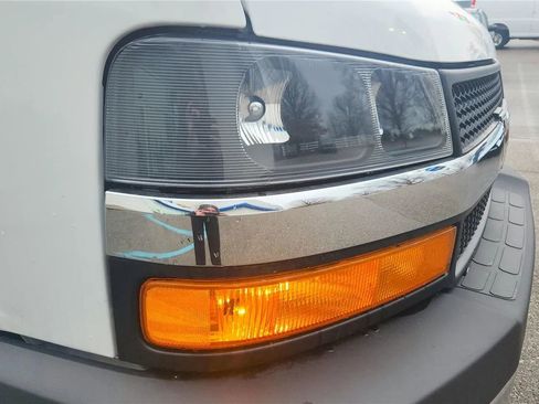 New 2025 Chevrolet Express 3500 w/ Power Convenience Package RWD image 10