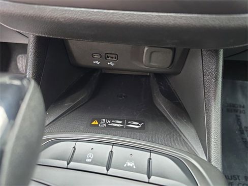 Certified 2024 Buick Envista Preferred w/ Convenience I Package image 22