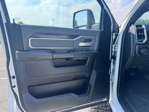 Used 2023 RAM 2500 Big Horn w/ Cold Weather Group AWD/4WD image 30