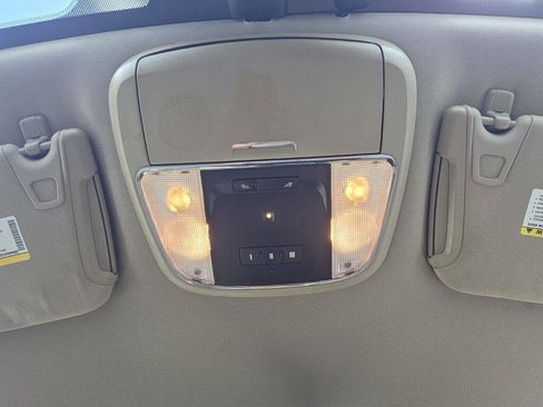 Used 2012 Chrysler 300 C image 36