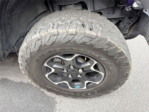 Used 2023 Jeep Wrangler Unlimited Rubicon 4xe w/ Cold Weather Group AWD/4WD image 8