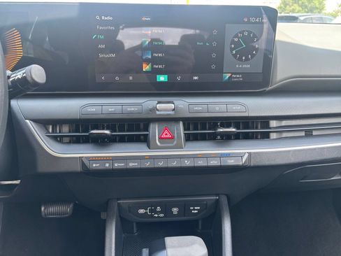 Used 2025 Kia K4 FWD image 17