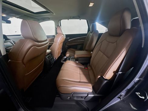 Used 2019 Acura MDX FWD w/ Advance Package image 30