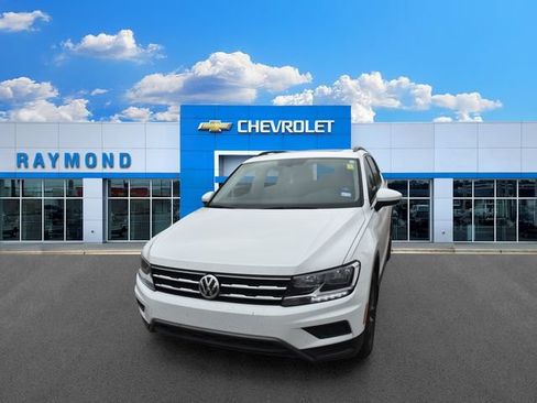 Used 2021 Volkswagen Tiguan SE FWD image 7