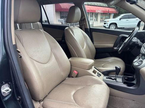 Used 2012 Toyota RAV4 Limited image 9